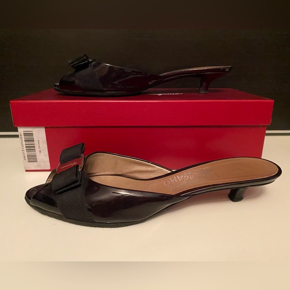 Salvatore Ferragamo Black Patent Calf Leather Classic Slide Shoes Sandal 8.5 3cm - Picture 8 of 9